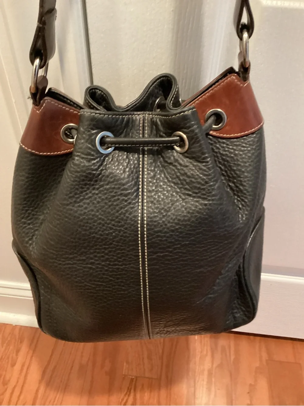 Dooney & Bourke dooney burke